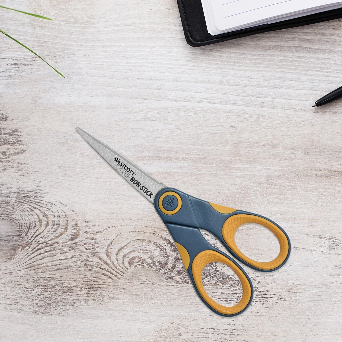Westcott 5" Straight Titanium Bonded Non-Stick Scissors (14881) - Image 12