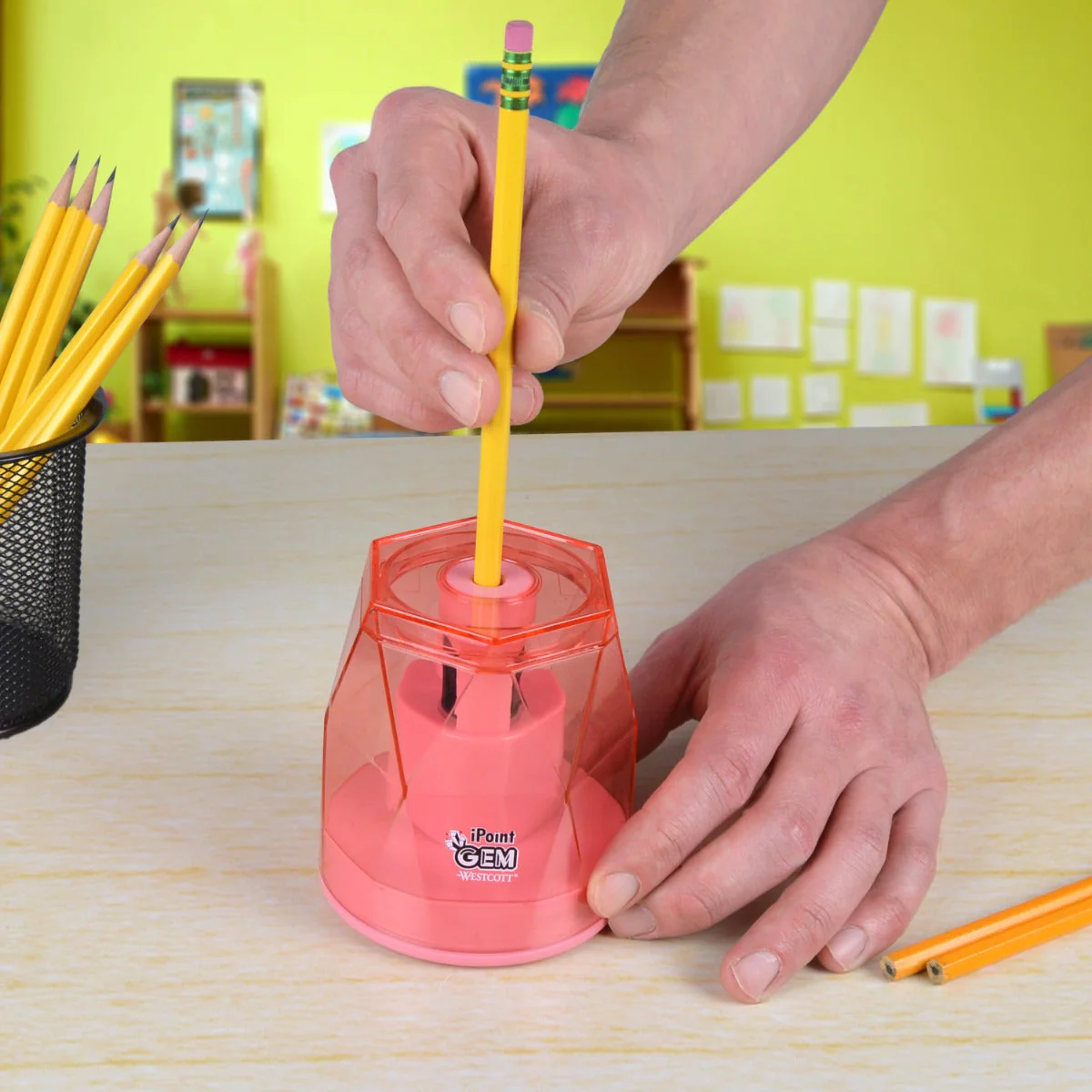 Westcott iPoint® GEM Crystal-Covered Battery Pencil Sharpener, Pink (00578-PARENT) - Image 6